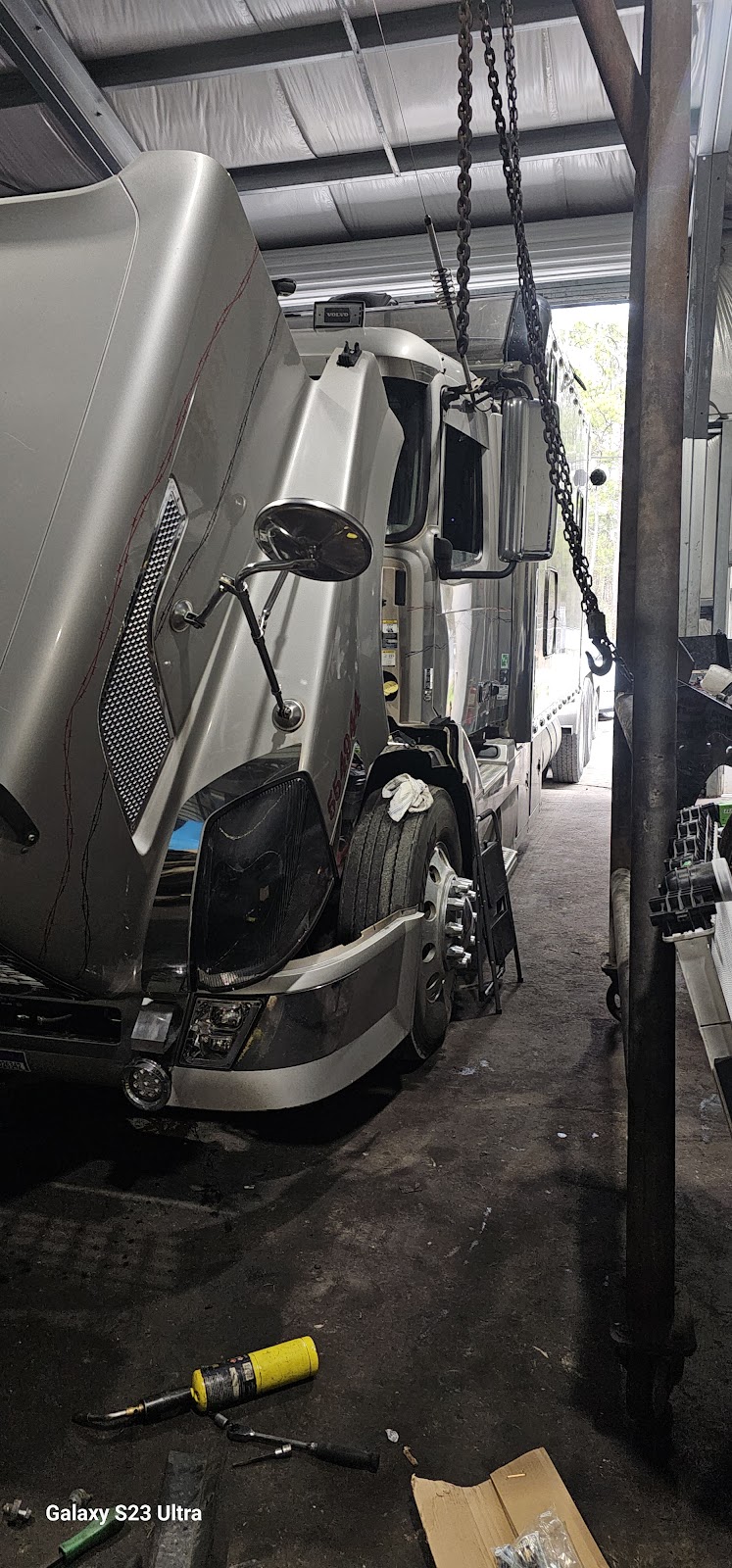Beckham's Heavy Duty Truck Repair LLC — truck parking location