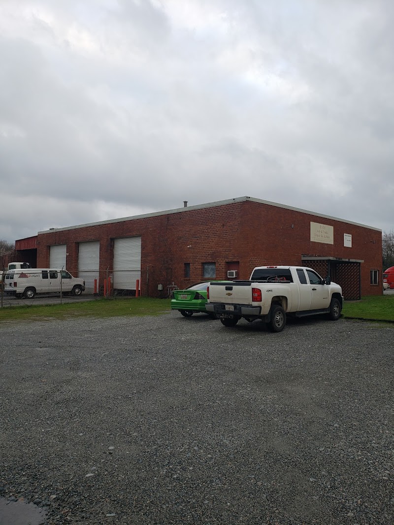 Ard's Auto & Truck Repair Inc — truck parking location