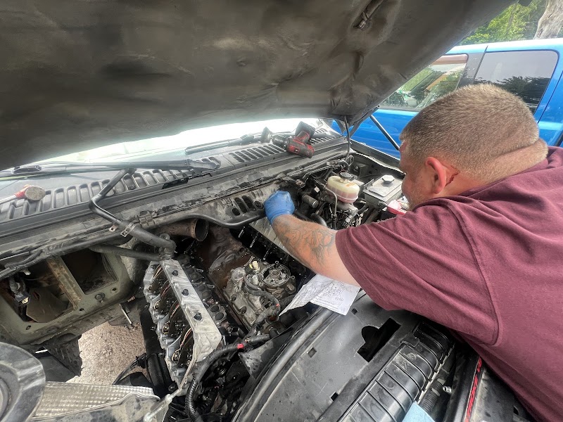 High Maintenance Diesel LLC — truck parking location