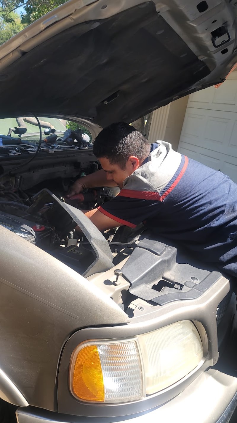 MOBILE DIESEL TRUCK REPAIR