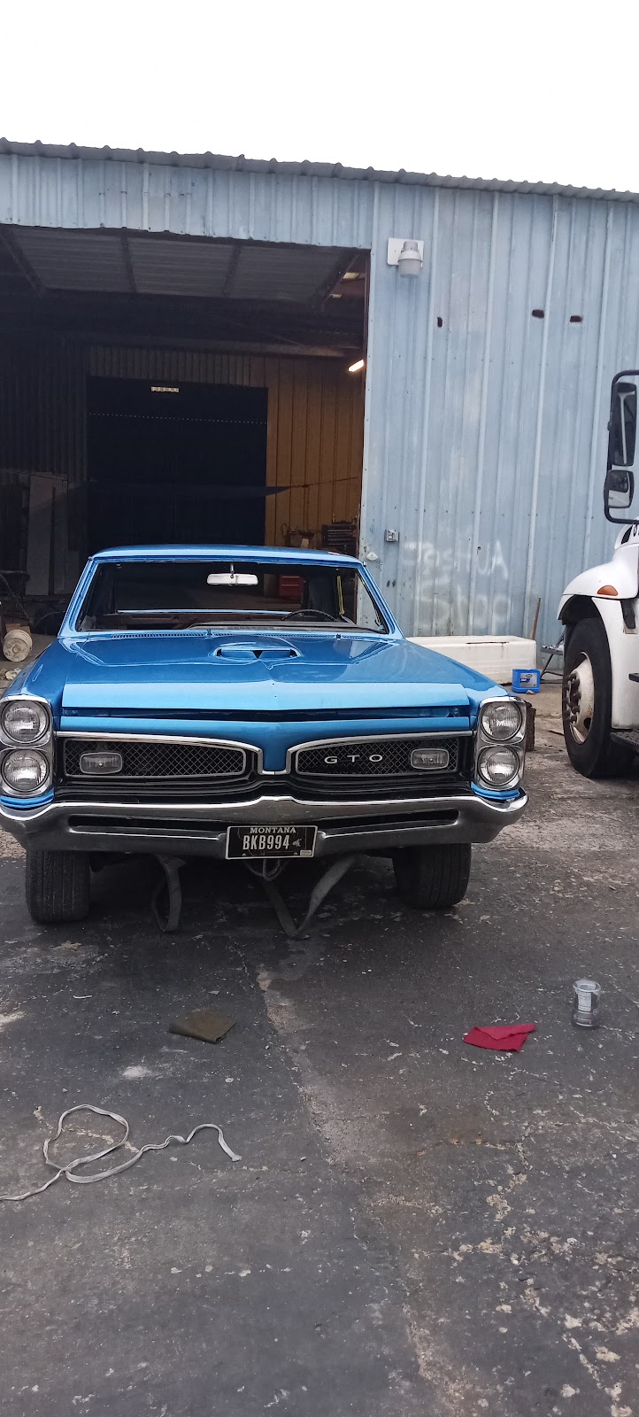 Quevedo Fleet truck repair LLC — truck parking location