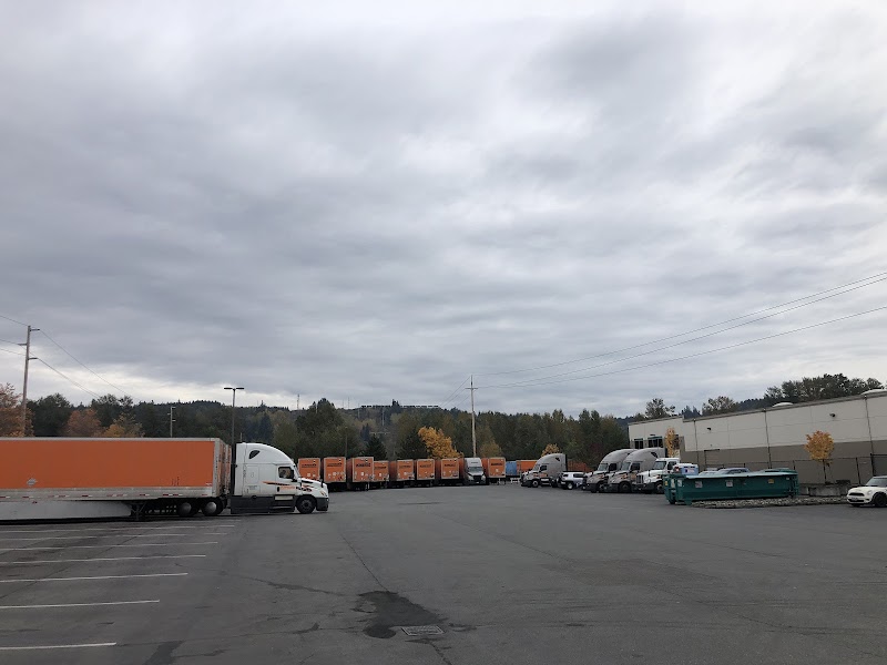 Schneider National Inc drop yard — truck parking location