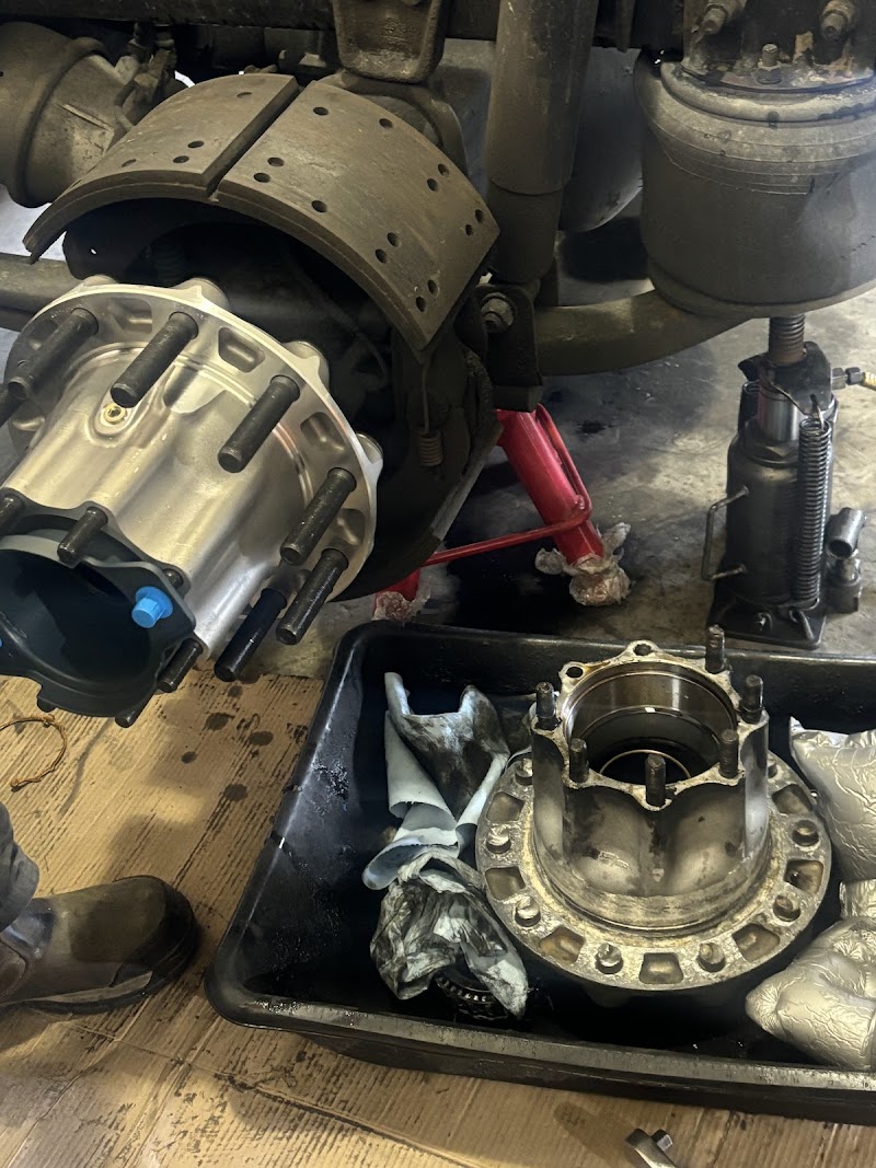 24/7 Mobile Truck Repair llc — truck parking location