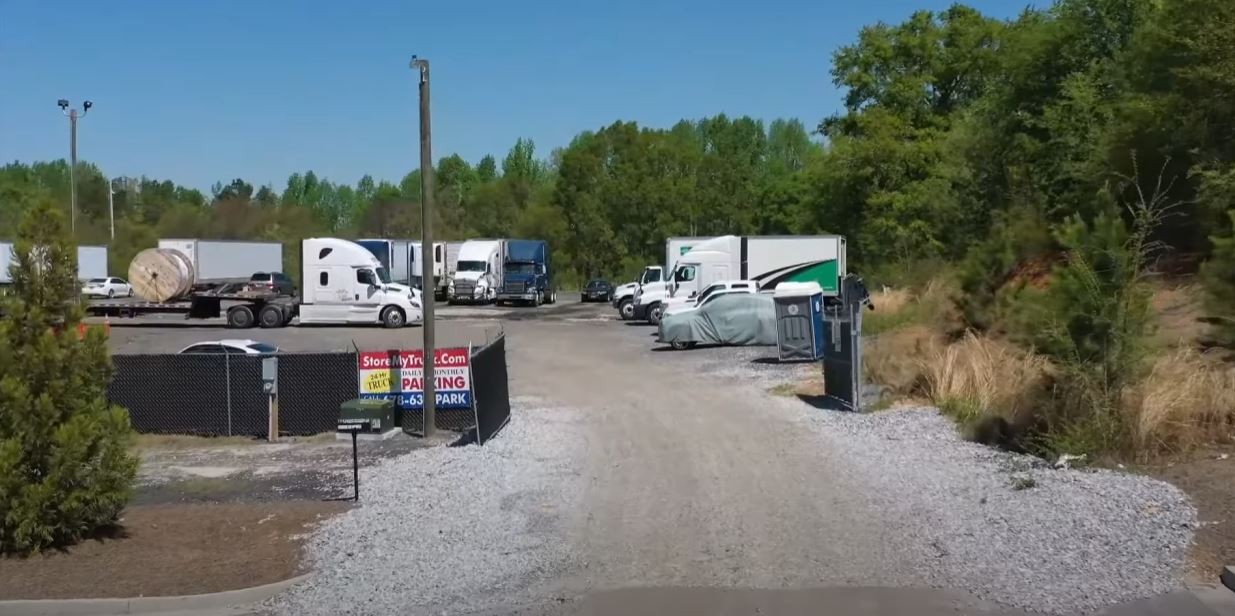 Truck & Trailer Parking - STORE MY TRUCK (Braselton, GA) - Photo 1